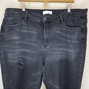 Ververt Women's Charcoal Straight Leg Jeans